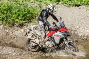 przez wode Ducati Multistrada 1200 Enduro Scigacz.pl m