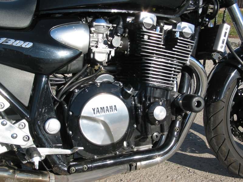 Zdjęcia Yamaha XJR 1300 2 Yamaha XJR 1300 motocykl
